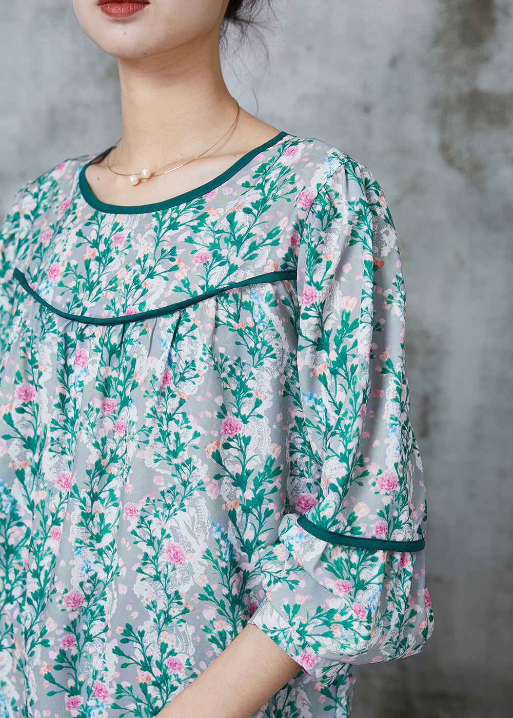 Beautiful Green Print Chiffon Loose Shirt Spring