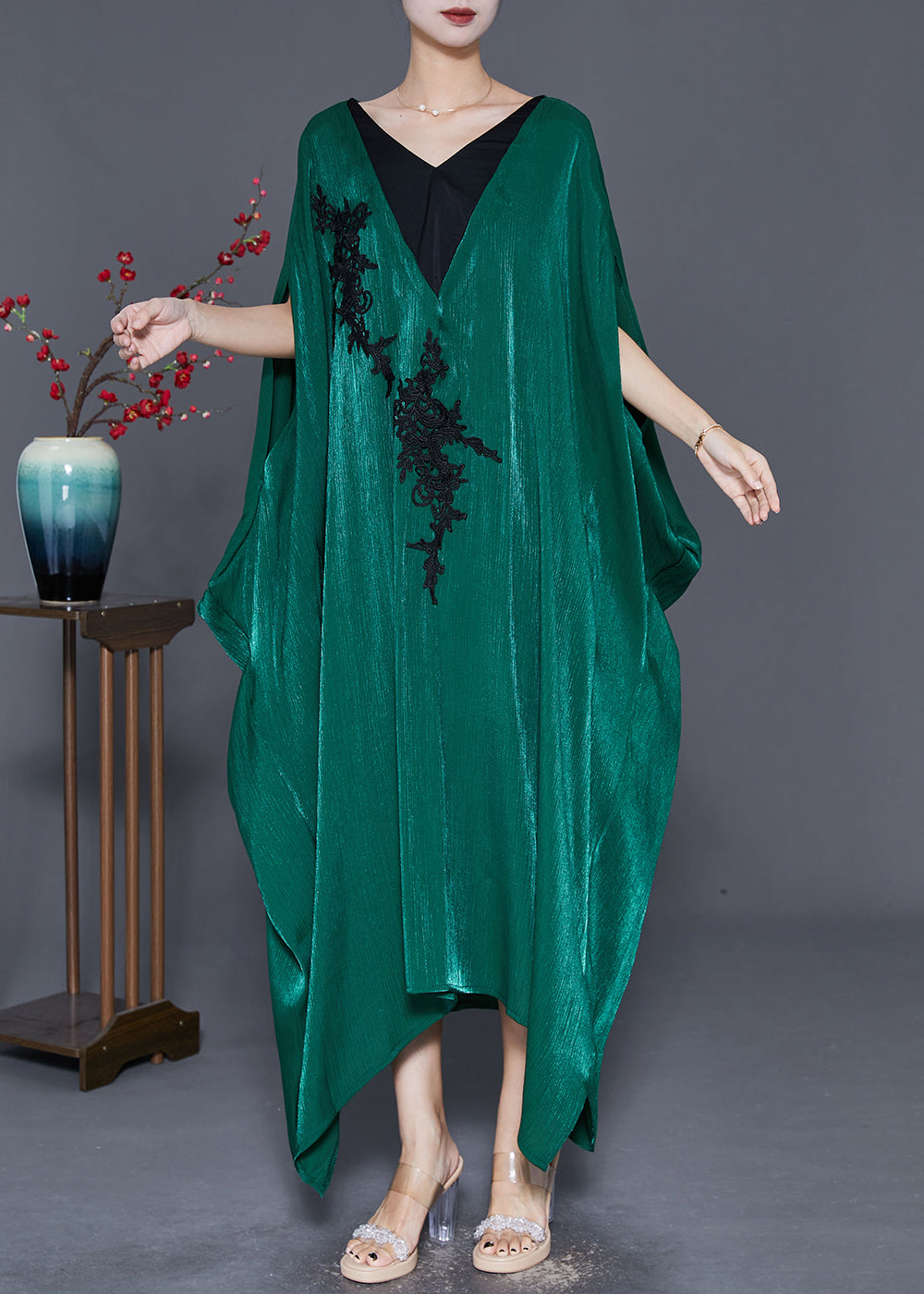 Style Blackish Green Embroidered Patchwork Silk Long Dresses Batwing Sleeve