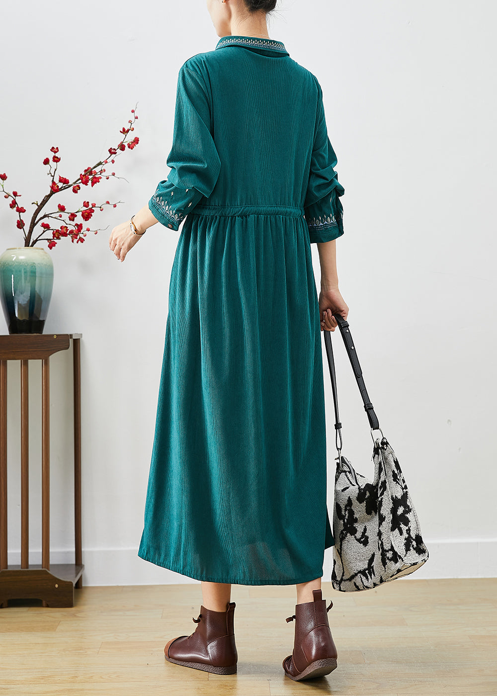 Women Blackish Green Embroidered Corduroy Cinched Dresses Fall