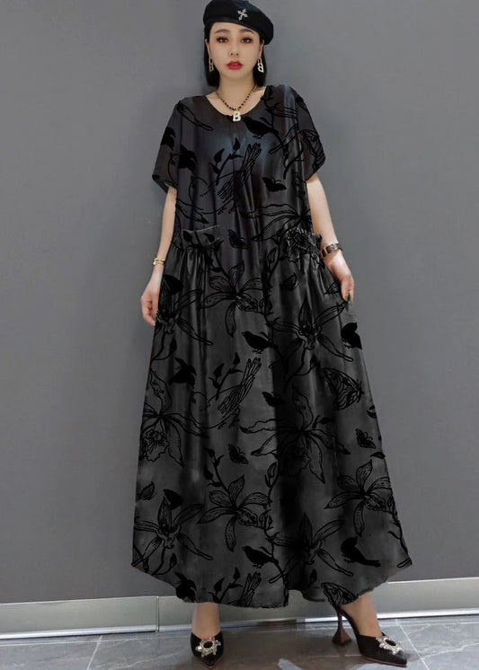 Black-flowers et oiseaux O-cou imprimé satin maxi robe Summer