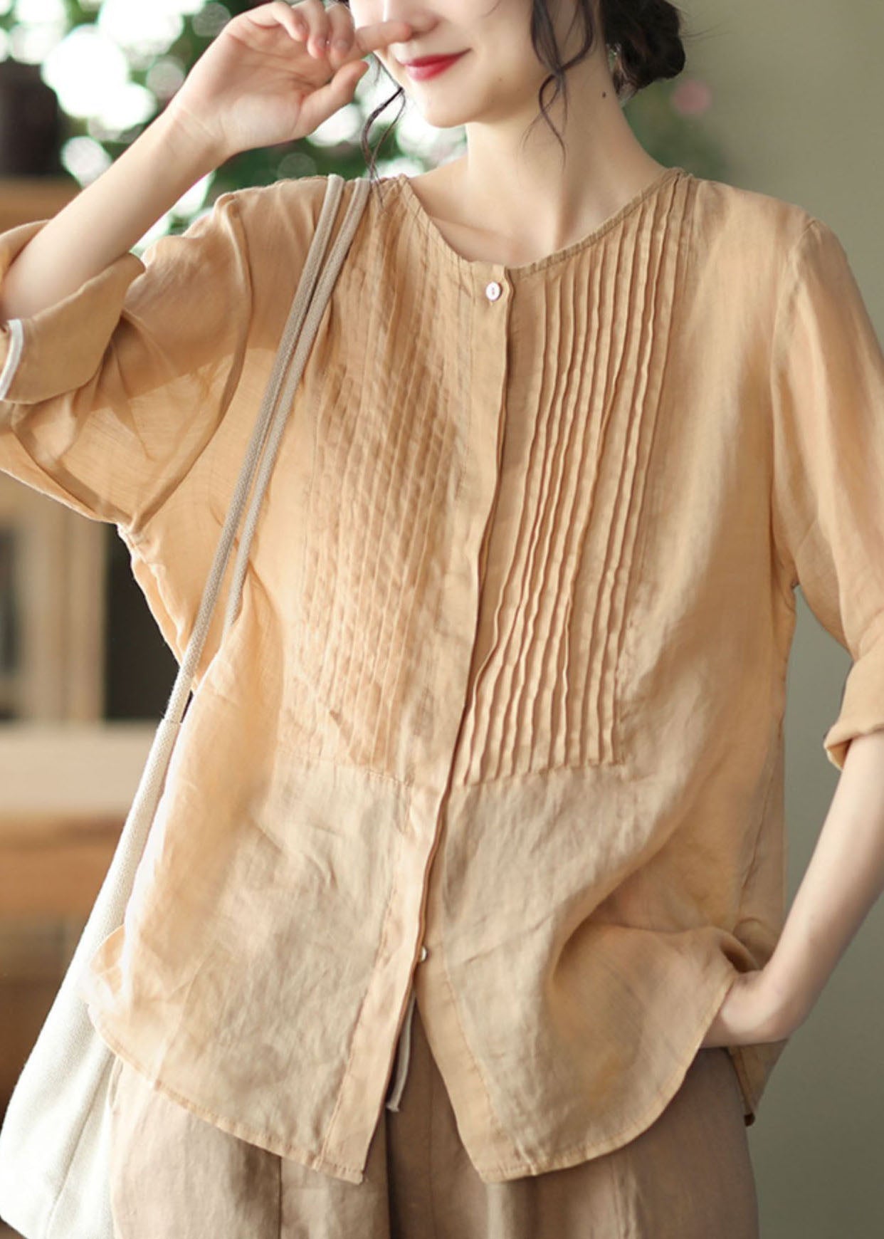 Champagne Color Linn Shirt Tops Bouton ridé à manches longues