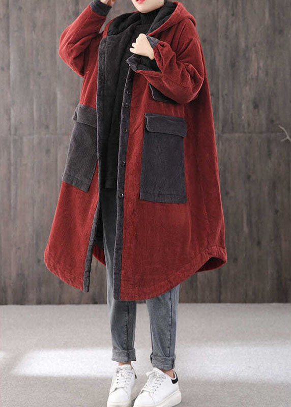 Bouton à capuche rouge élégant manteau d'hiver à manches longues