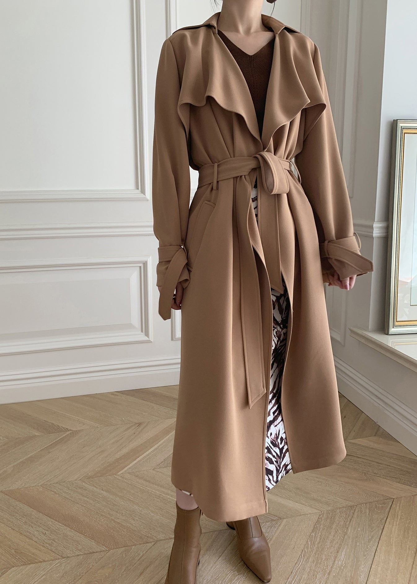 Kaki Peter Pan Collar Tie Trench Cods Coats à manches longues