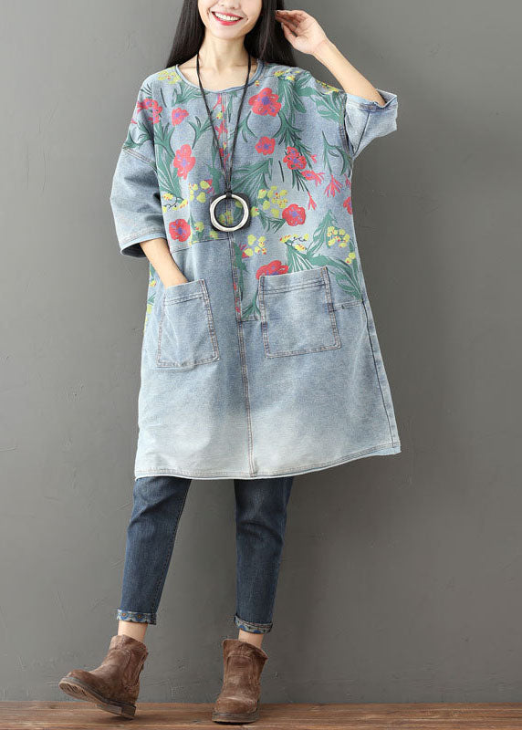 Poches bleu clair imprimé denim robe mid o cou d'été