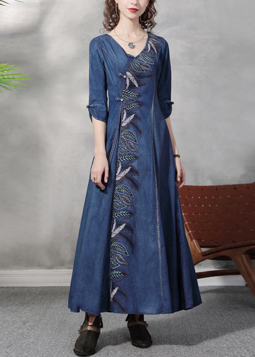 Élégant feuille de cou bleu en V Broideried Cotton Denim Robe Maxi Half Mancheve