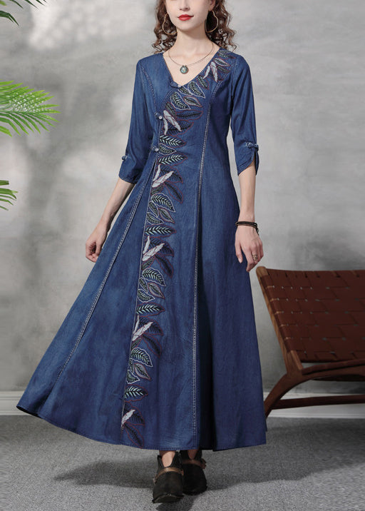 Élégant feuille de cou bleu en V Broideried Cotton Denim Robe Maxi Half Mancheve