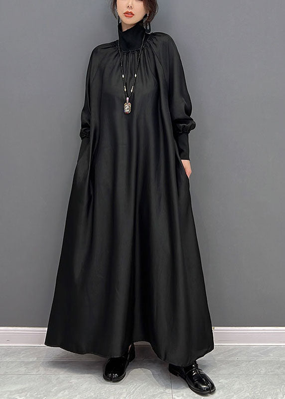 Femmes Black High Neck Surdimensia Silk Long Robe Spring