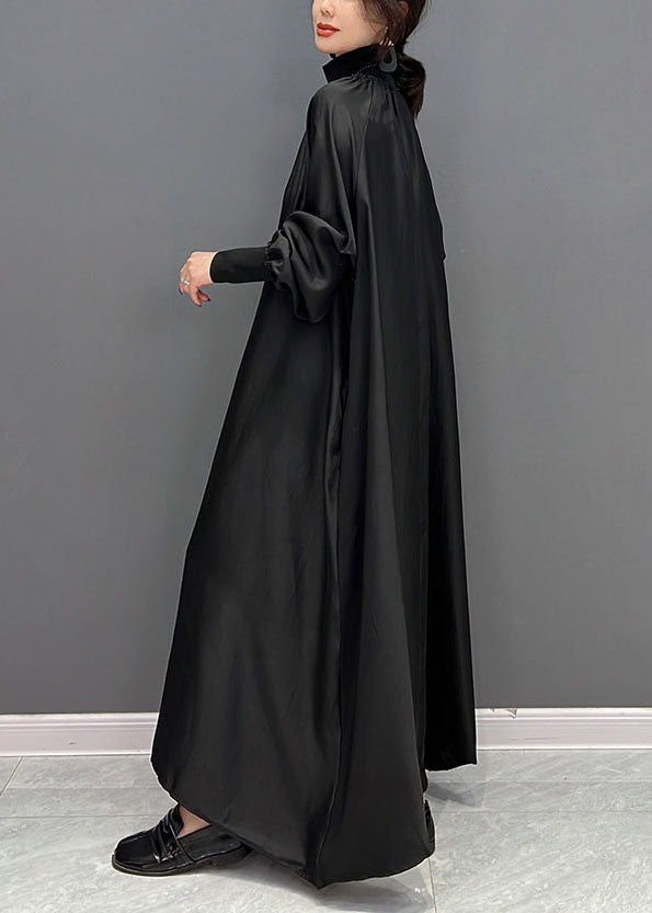 Femmes Black High Neck Surdimensia Silk Long Robe Spring